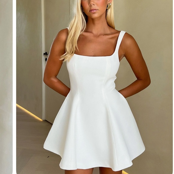 That’s so Fetch short white dress - Picture 1 of 3